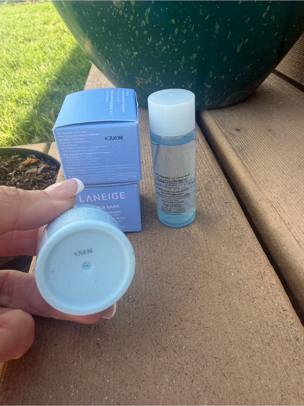 LANEIGE mini bundle! - Picture 2 of 3